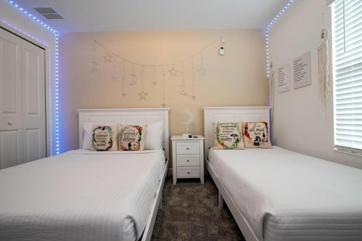 Gorgeous 4 Bedroom W Screened Pool Close To Disney 2653 คิสซิมมี ภายนอก รูปภาพ
