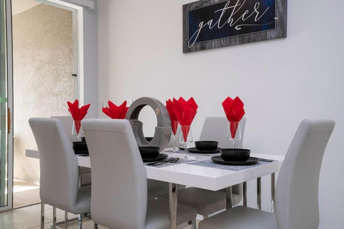 Gorgeous 4 Bedroom W Screened Pool Close To Disney 2653 คิสซิมมี ภายนอก รูปภาพ